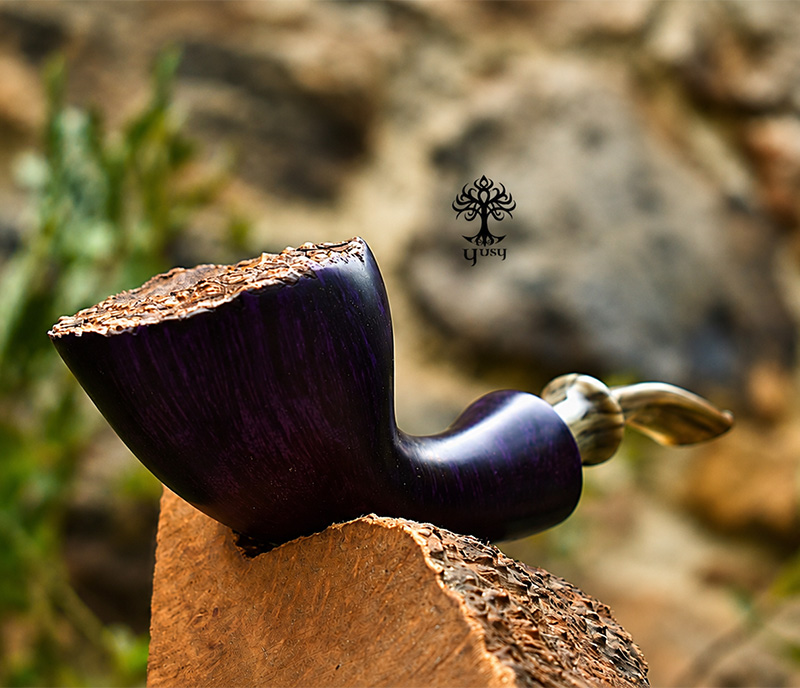 Pipa para tabaco Danish Freehand Púrpura Iridiscente Elaborada por Yusy Pipe Art