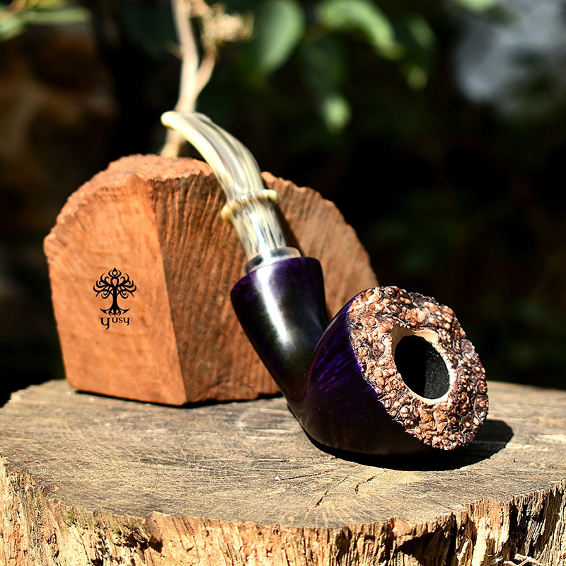 Pipa para tabaco Danish Freehand Púrpura Iridiscente Elaborada por Yusy Pipe Art
