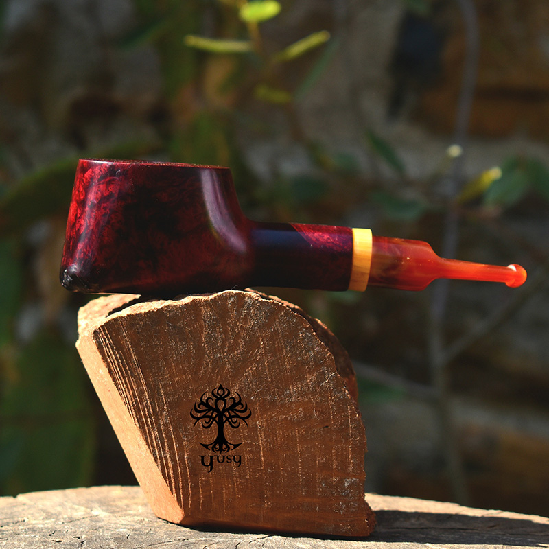 Pipa Pot artesanal de brezo de Yusy Pipe Art en color rojo