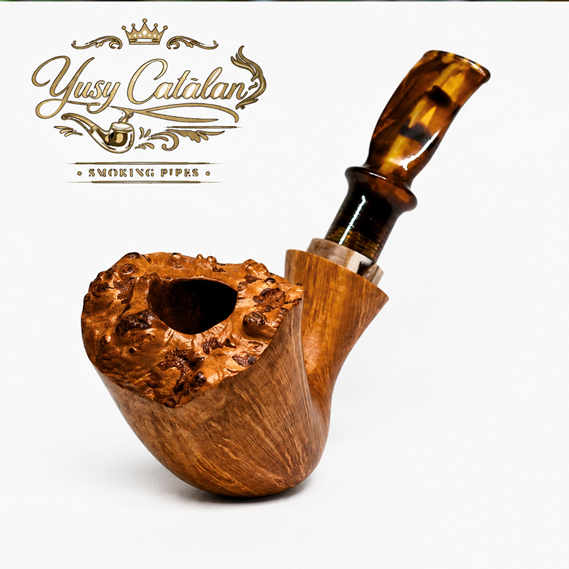 Pipa para tabaco freehand artesanal de Brezo con corona natural Urðr