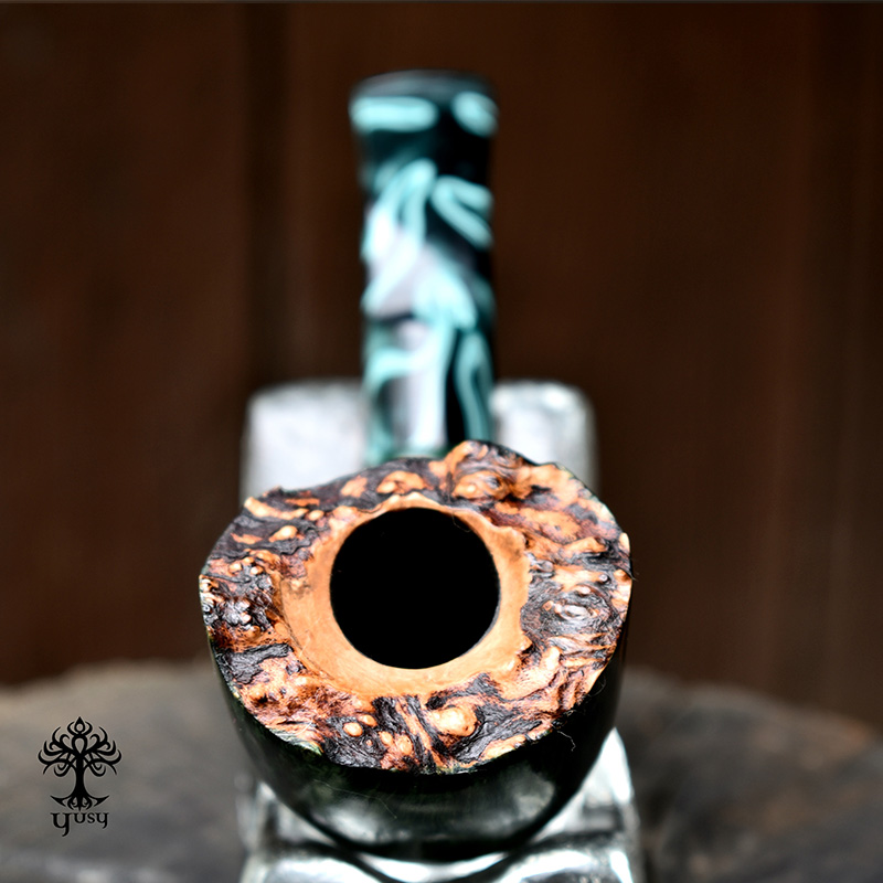 Pipa para tabaco Freehand modelo Horn color verde esmeralda
