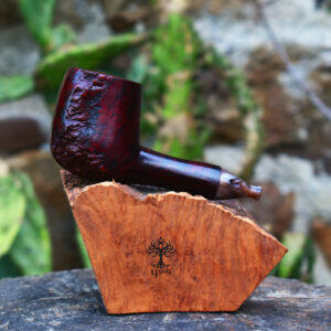 Handmade Nose Warmer Tobacco Pipe “Goblin” in Reddish Brown Wood made by Yusy Pipe Art
