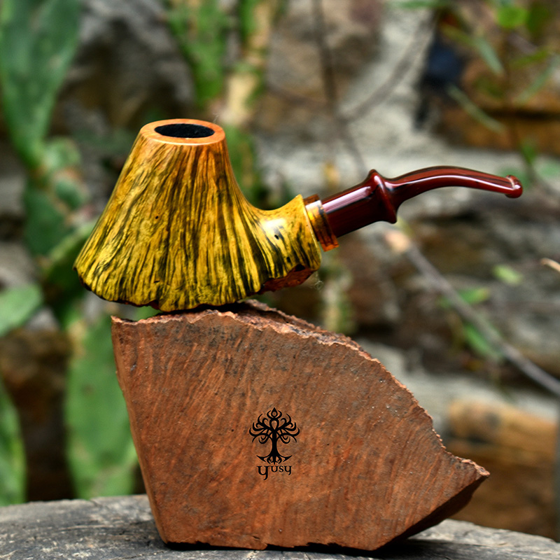 Pipa para tabaco artesanal modelo Volcano hecha en brezo por Yusy Pipe Art